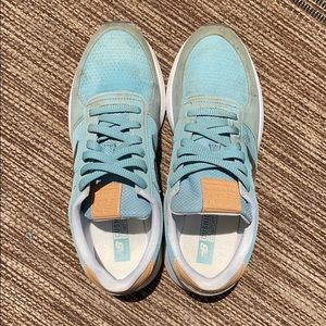 Women’s Comfort New Balances